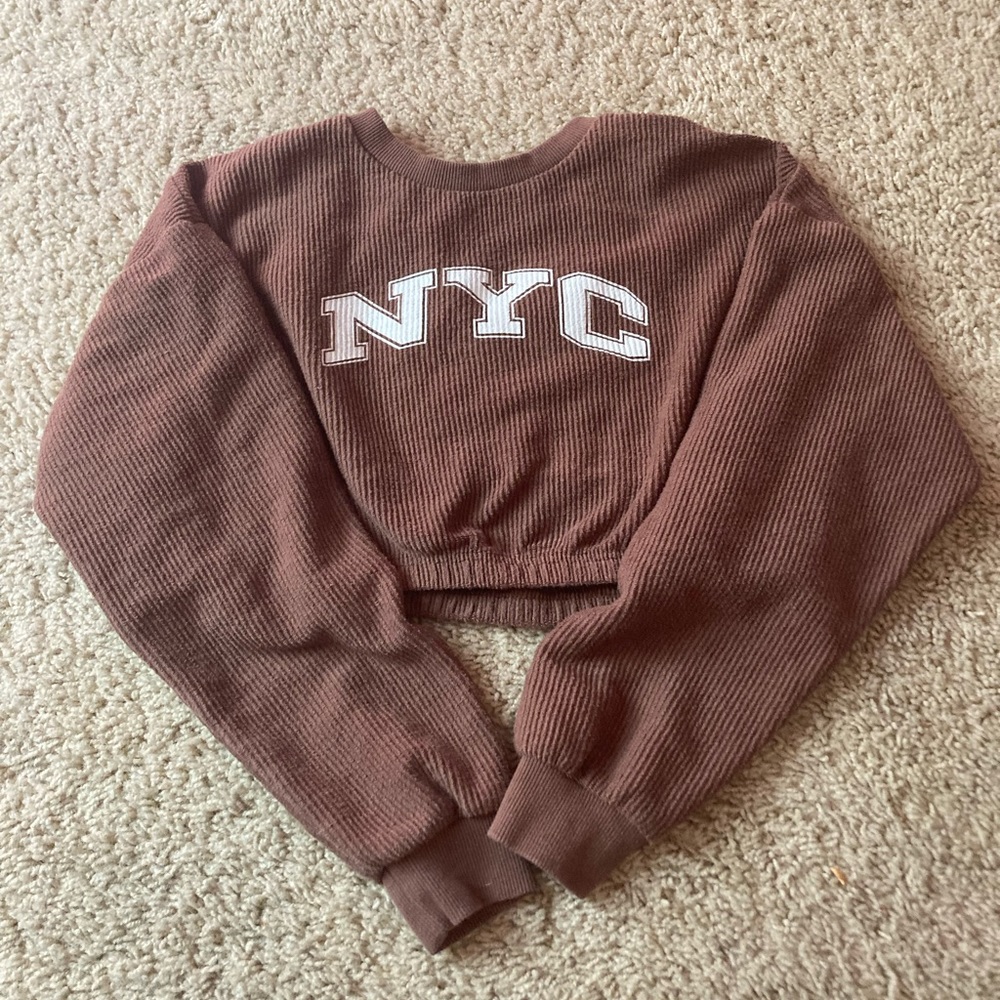 cropped NYC sweater
